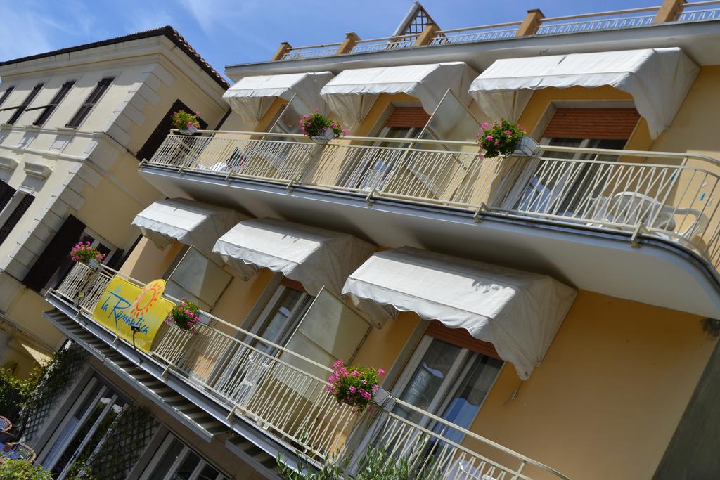 Hotel Eva La Romantica Монелья Экстерьер фото
